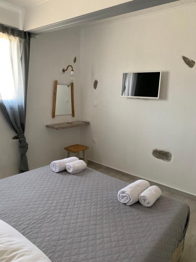 Parian White Luxury Apartments Párosz Kültér fotó
