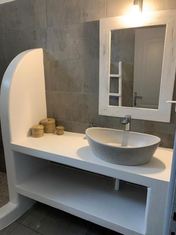 Parian White Luxury Apartments Párosz Kültér fotó